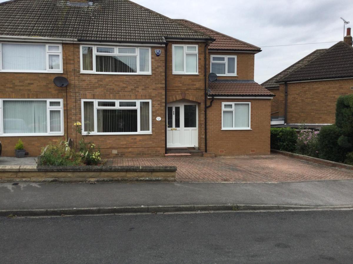 Large 4 Bedroom Home In Boston Spa Village In-Between York, Harrogate And Leeds, Sleeps 9 Zewnętrze zdjęcie
