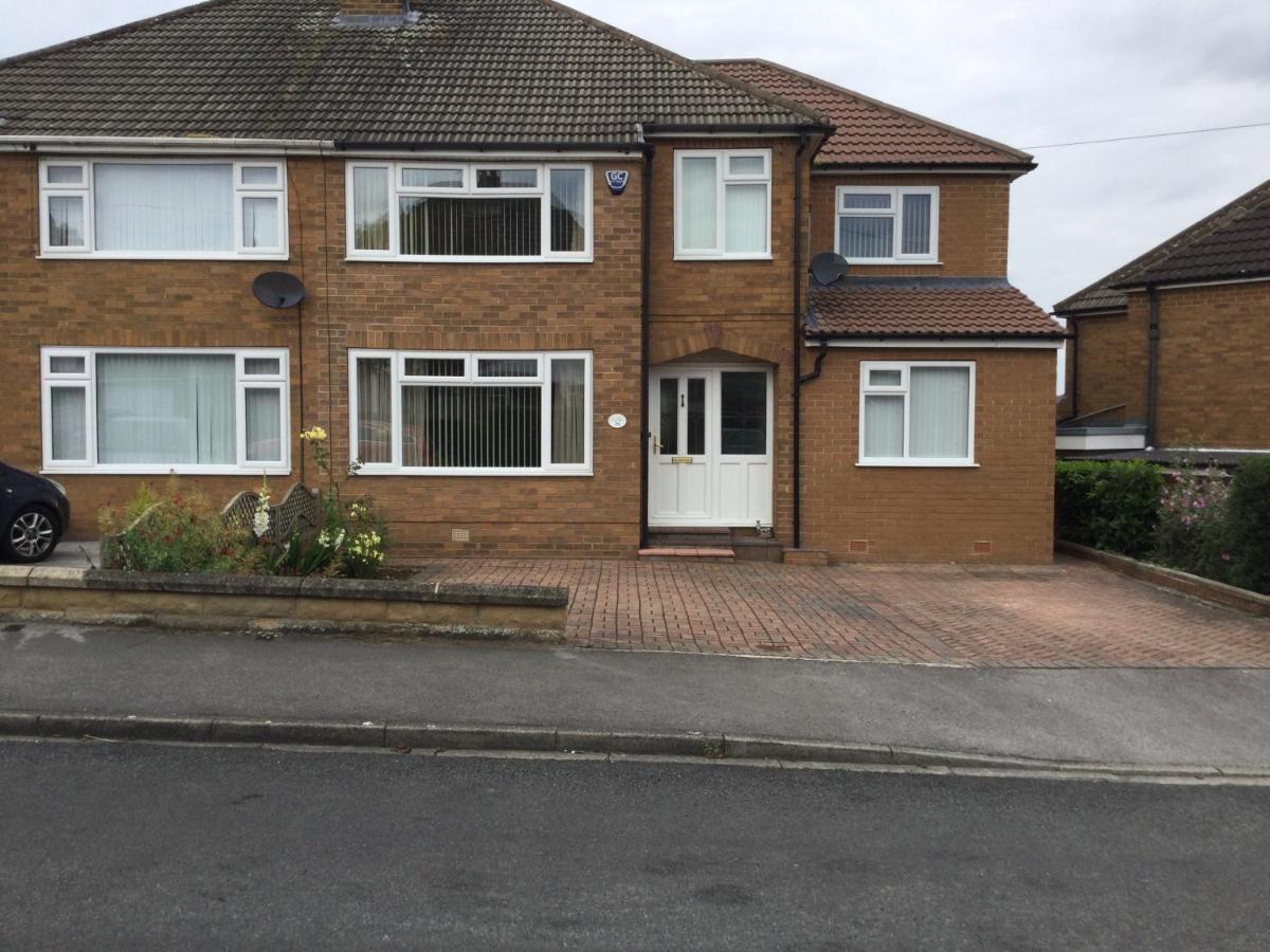 Large 4 Bedroom Home In Boston Spa Village In-Between York, Harrogate And Leeds, Sleeps 9 Zewnętrze zdjęcie